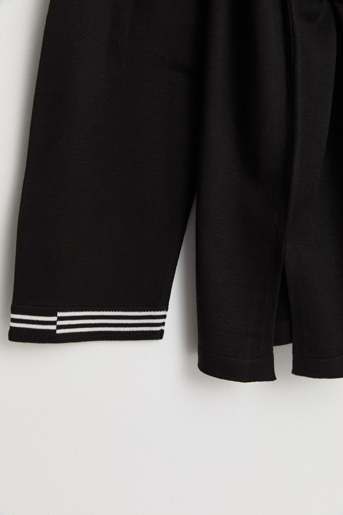Plus Size Thin Knit Sweater - Black