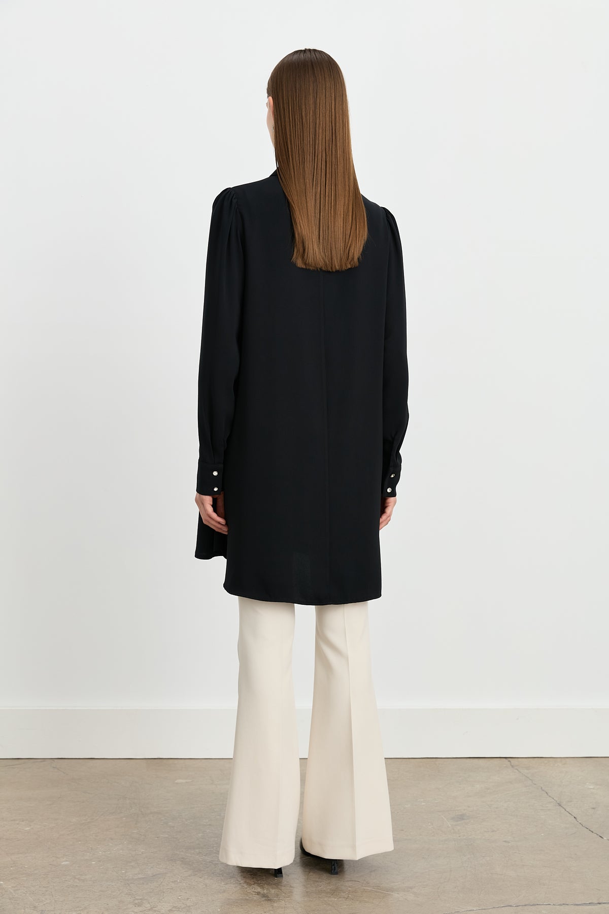 Stylish Tunic with Accessory Details - Black