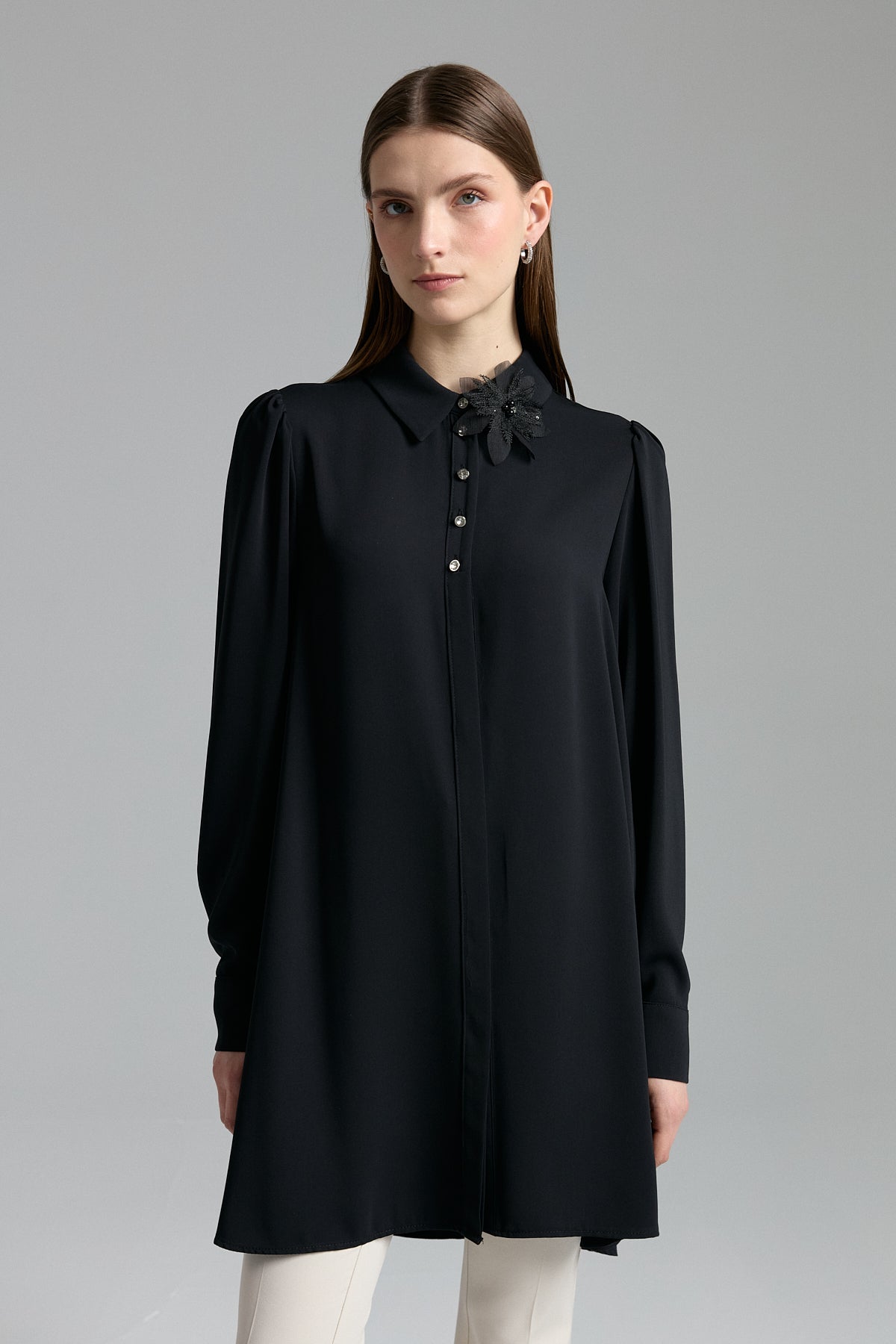 Stylish Tunic with Accessory Details - Black