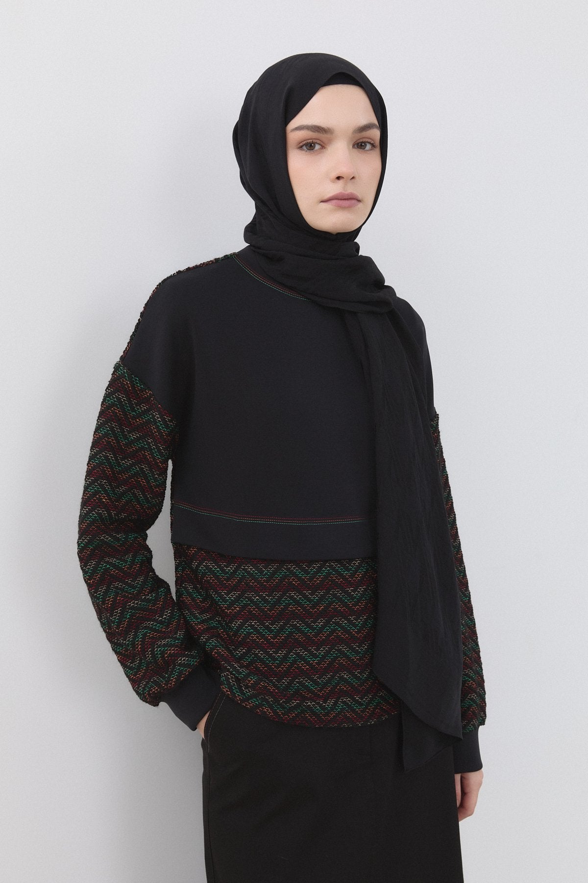 aller-detayli-orme-sweat-siyah-261548.jpg