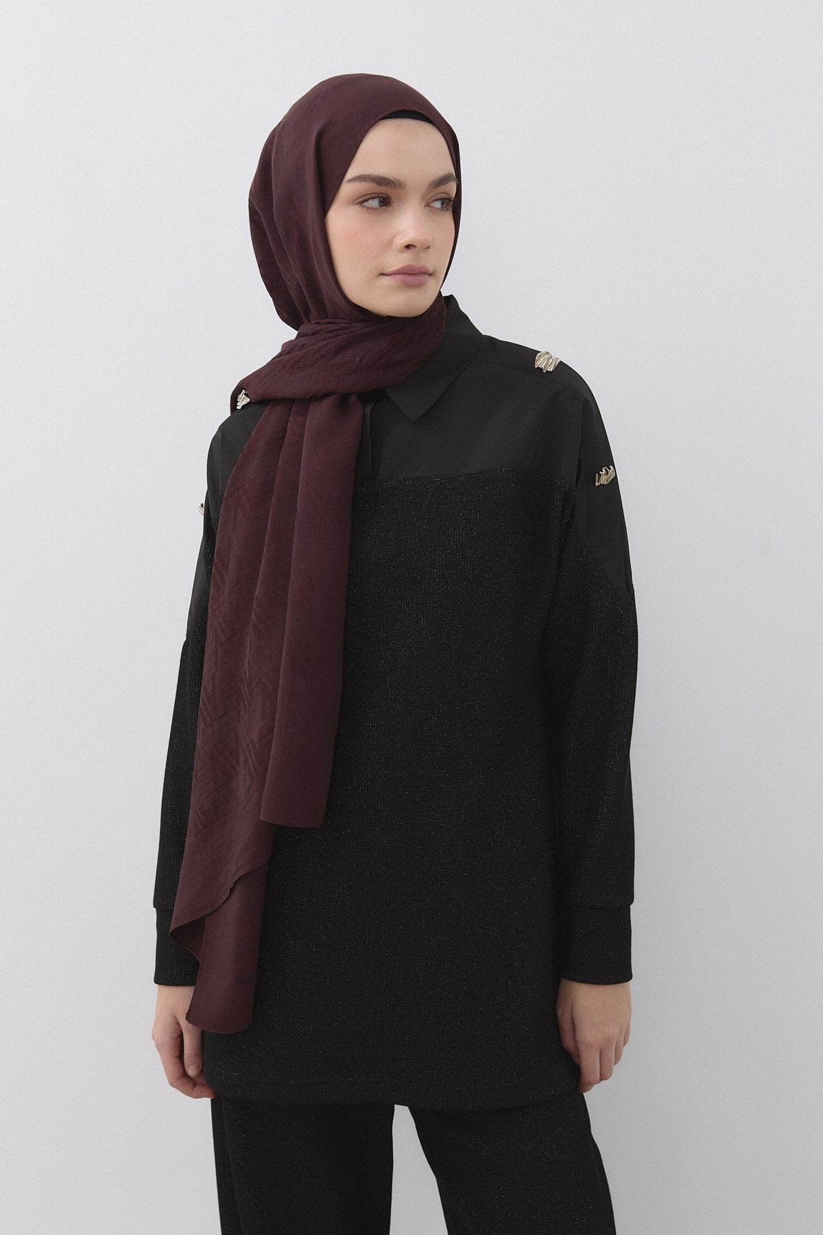 aller-detayli-simli-orme-pantolon-tunik-takim-siyah-260914.jpg