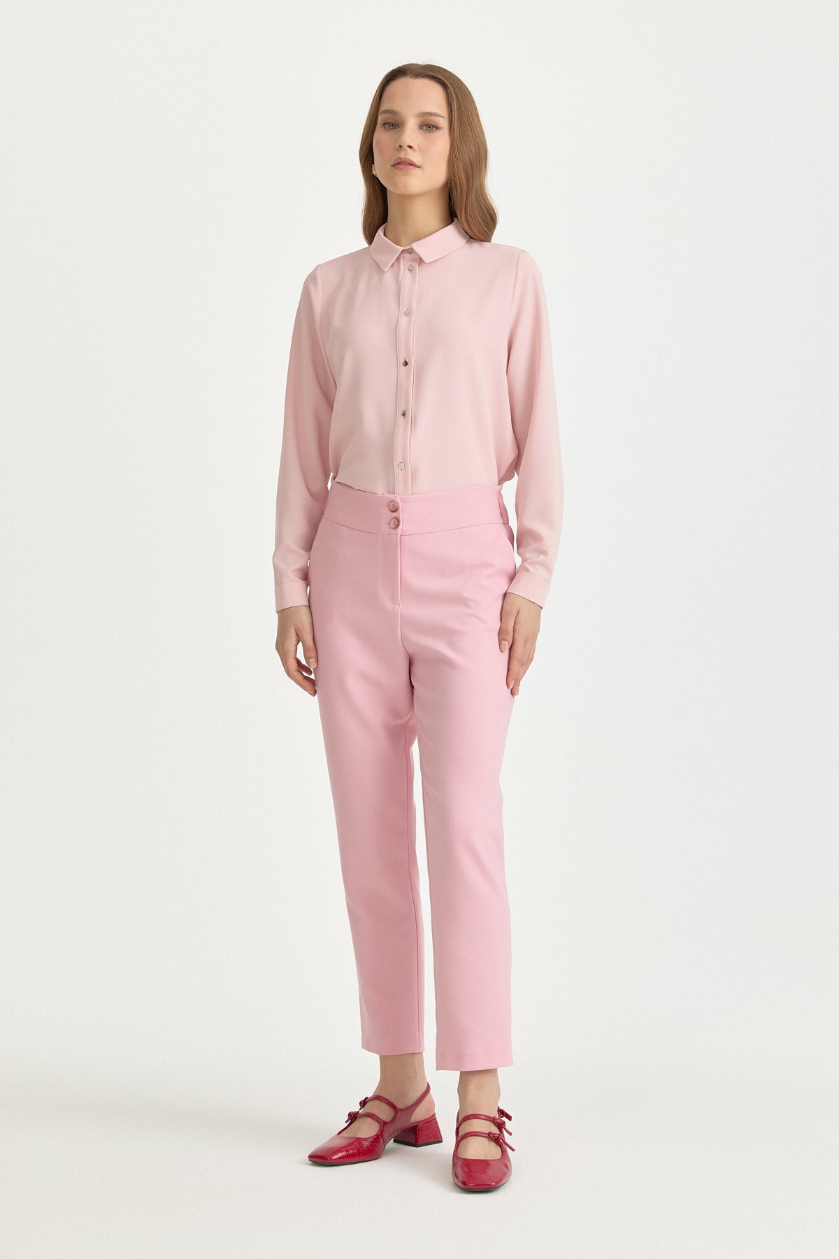 arka-beli-lastikli-havuc-pantolon-pembe-262493.jpg