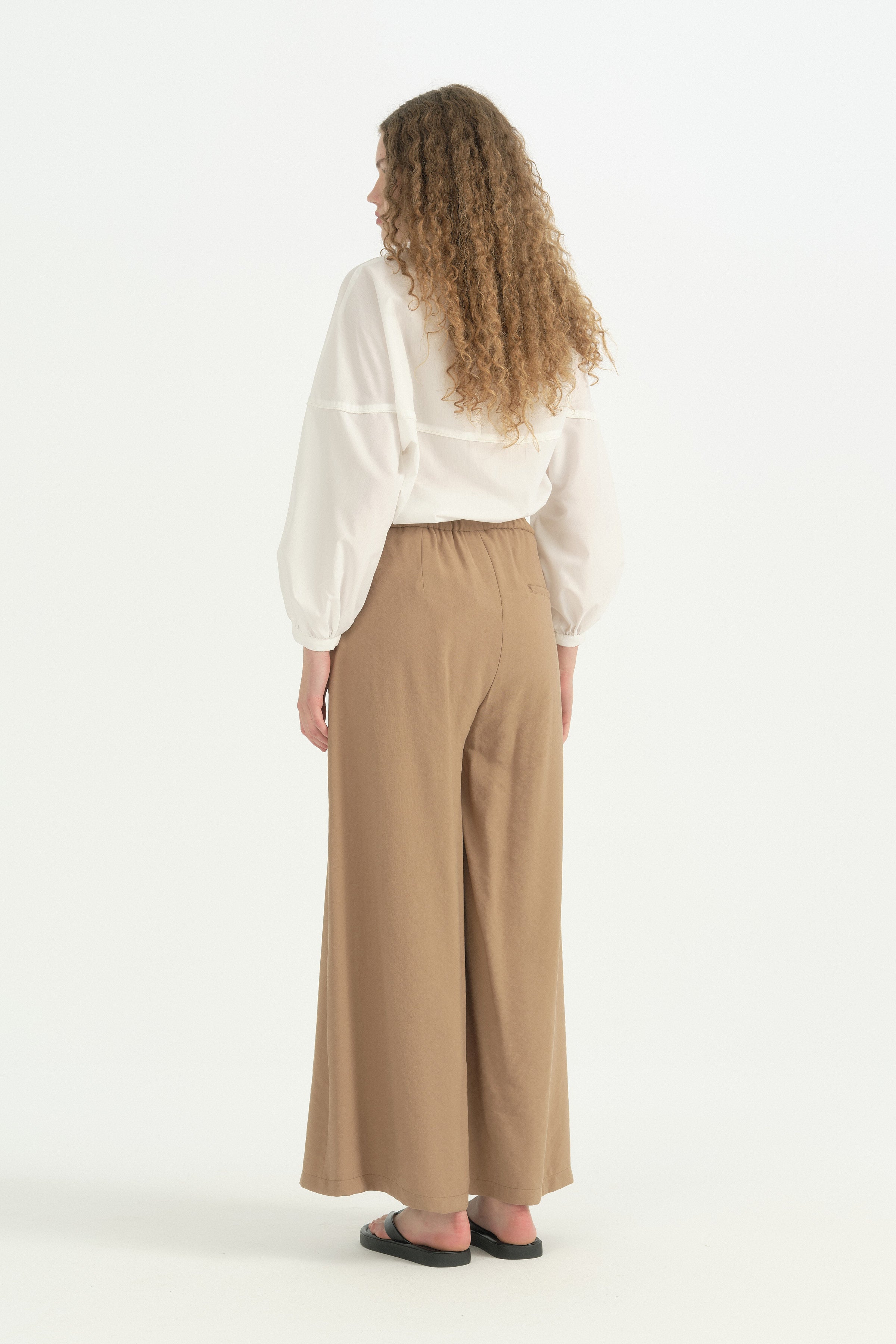 Asimetrik Kapama Bol Paça Modal Pantolon - Camel