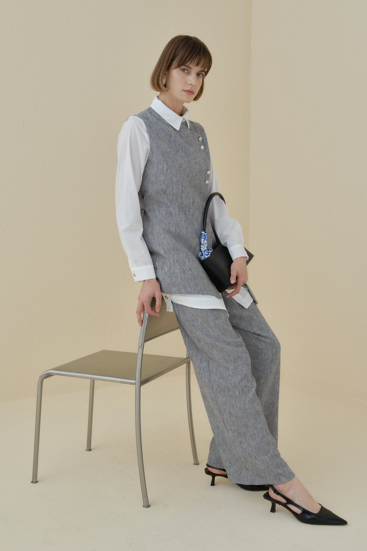 Asymmetrical Closure Vest and Trousers Set in Linen Look - Black