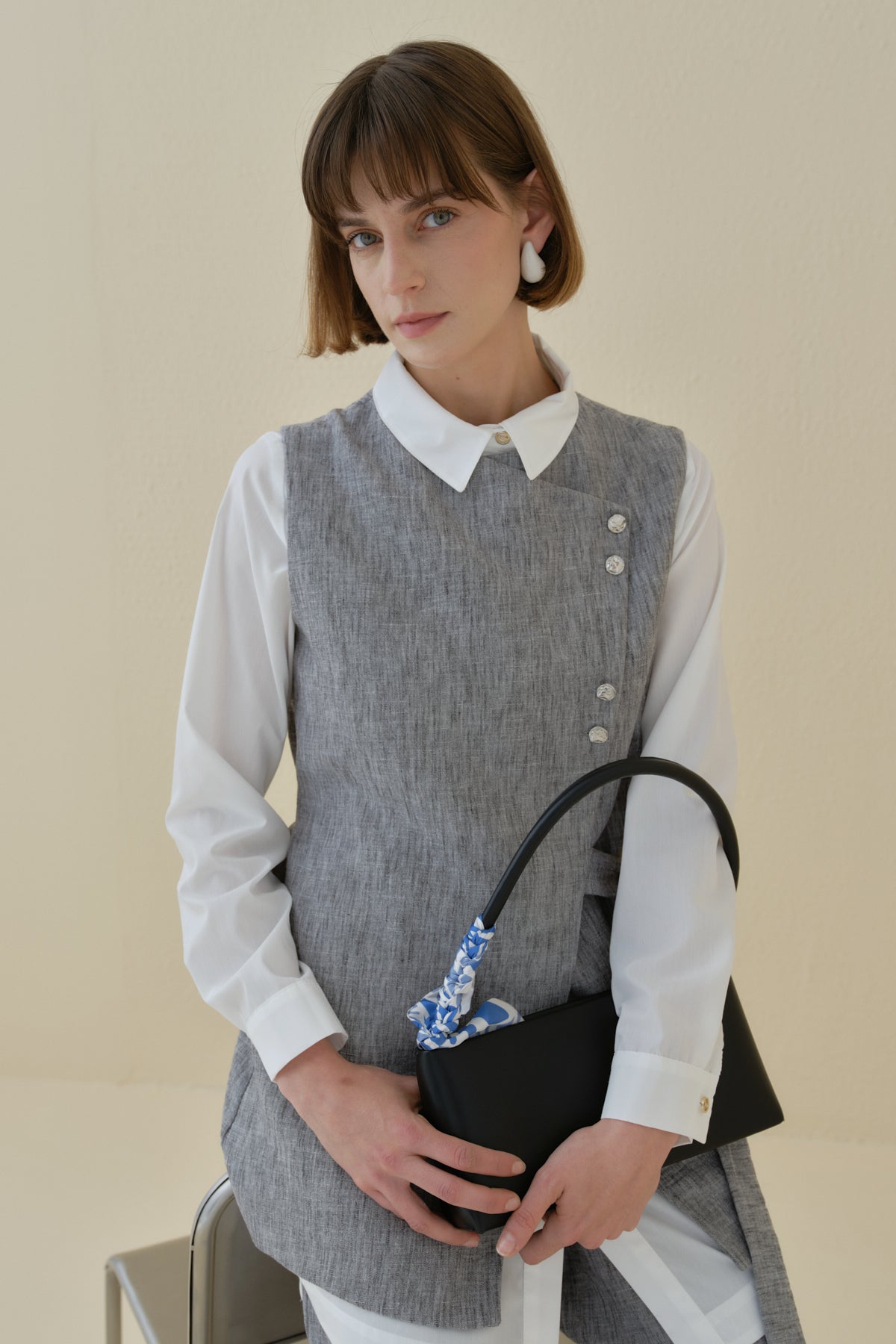 Asymmetrical Closure Vest and Trousers Set in Linen Look - Black