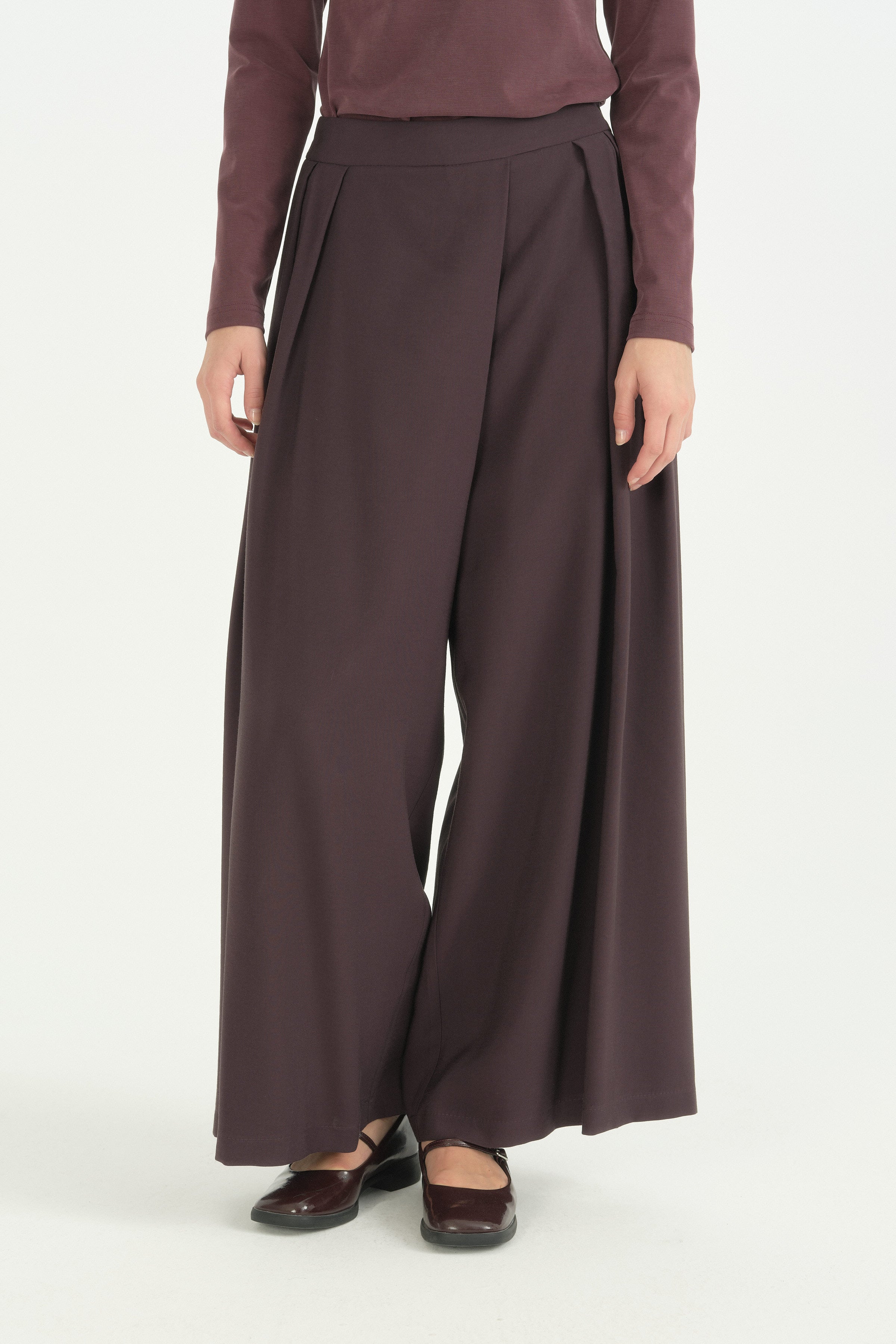 Asimetrik Pili Detaylı Bol Paça Pantolon - Mürdüm