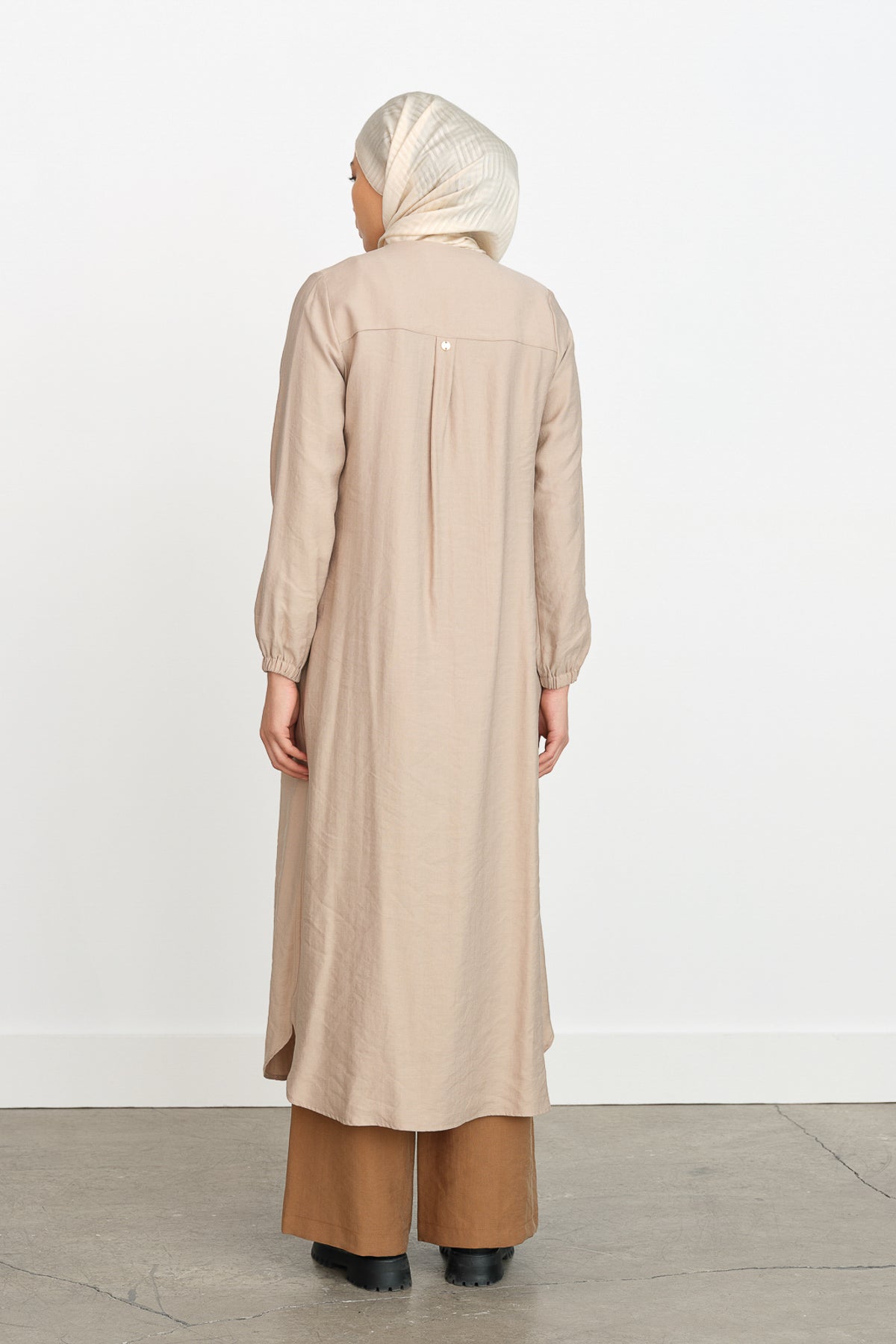 Tencel Relaxed Fit Trench Coat with Drawstring - Sand