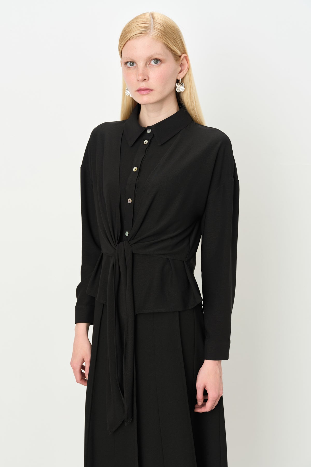Tie-Up Crop Shirt - Black