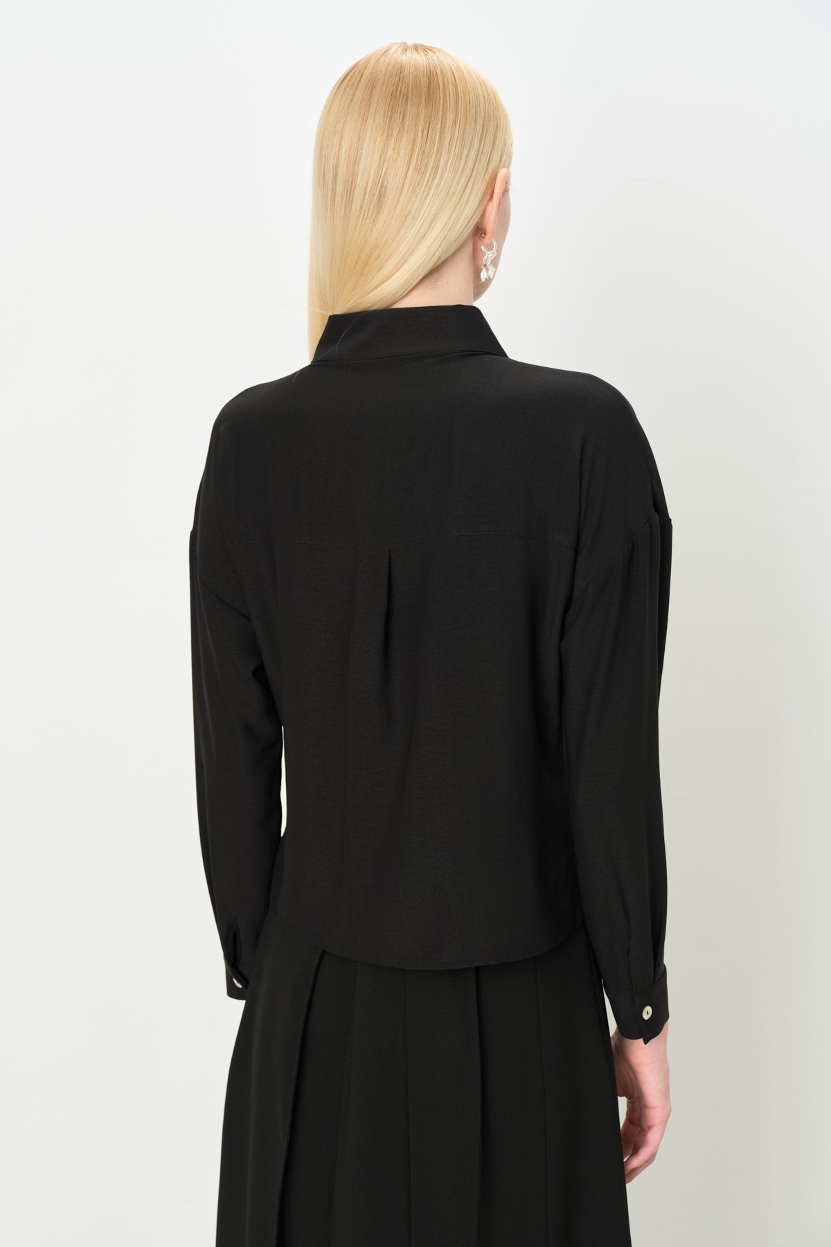 Tie-Up Crop Shirt - Black