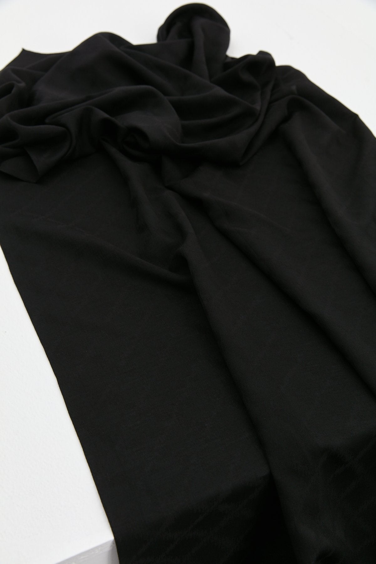 Baklava Pattern Scarf - Black