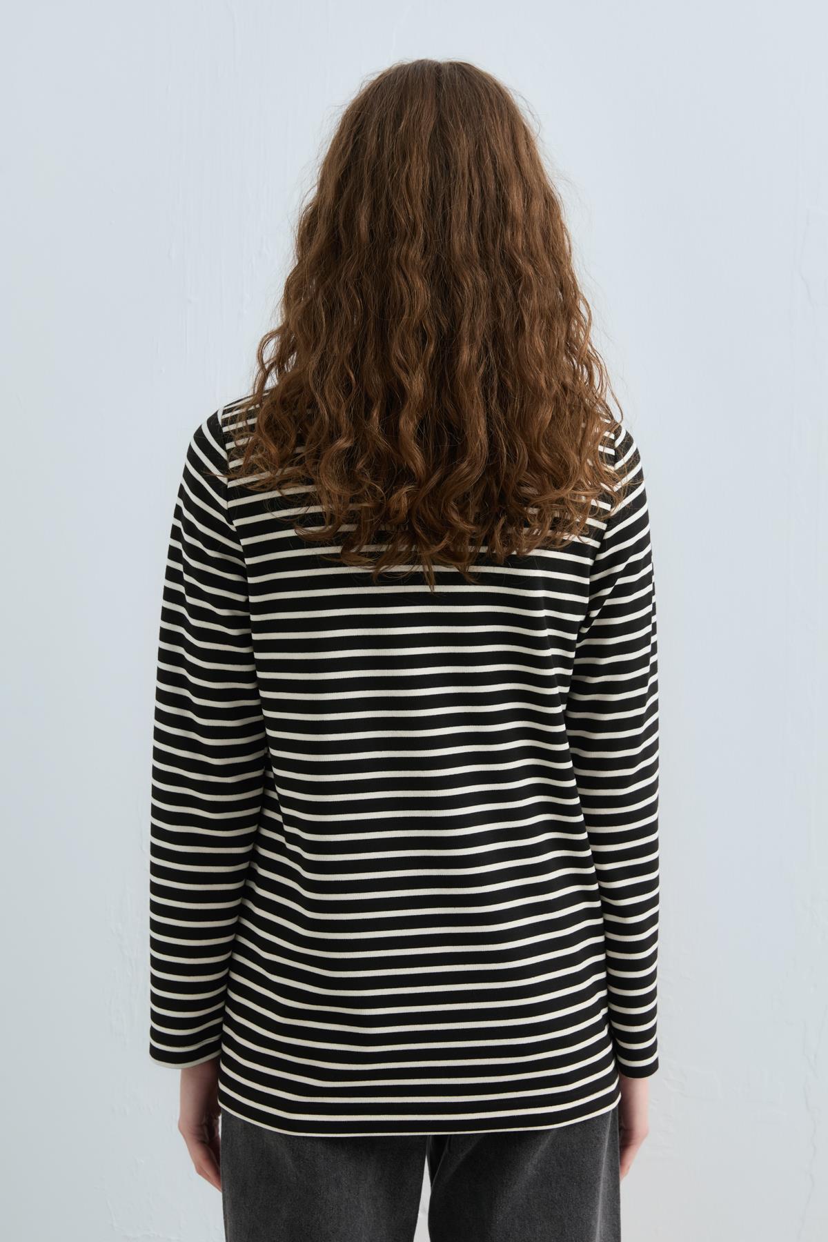 Balıkçı Yaka Çizgili Basic Sweat - Siyah
