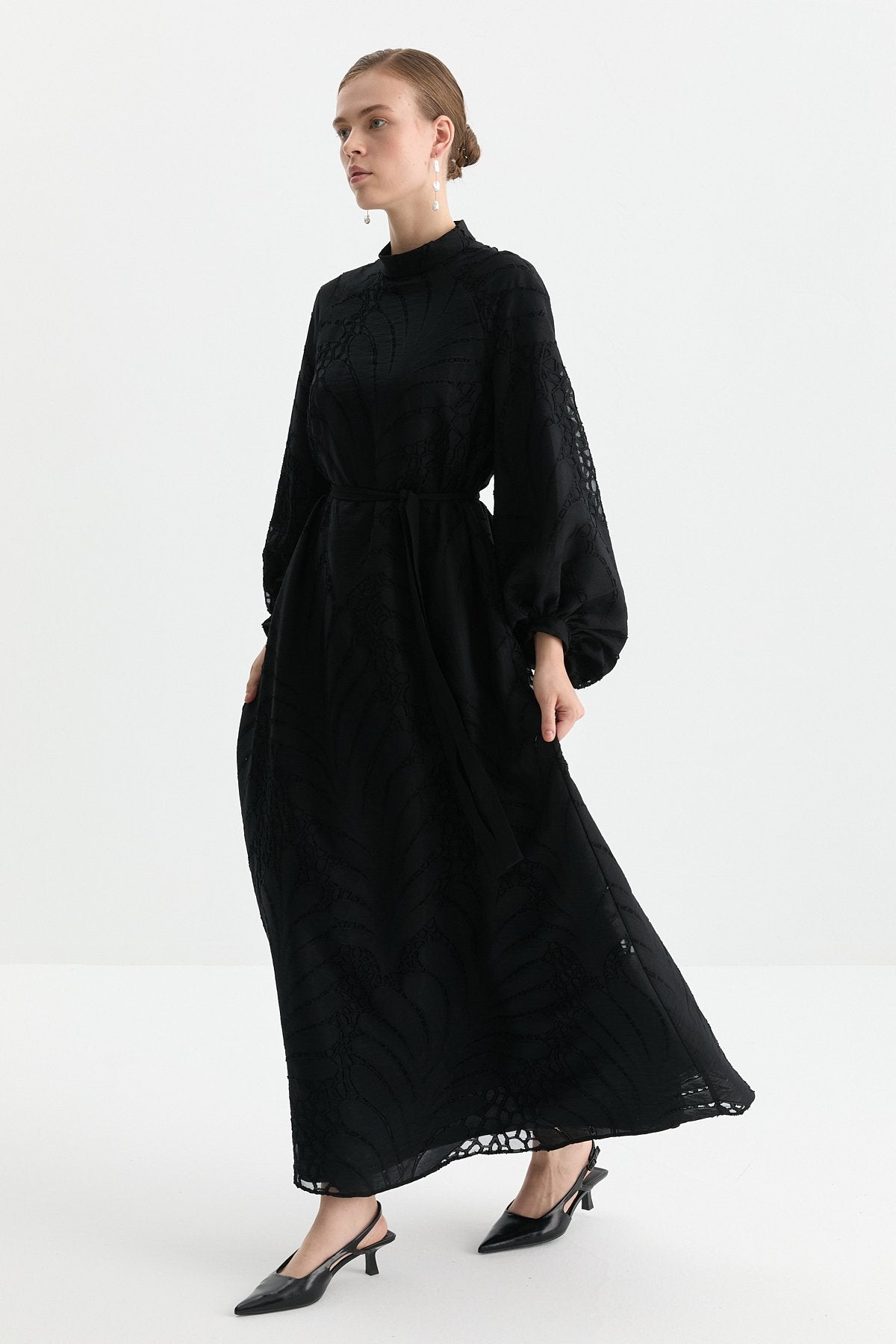Balloon Sleeve Belted Embroidered Dress - Black