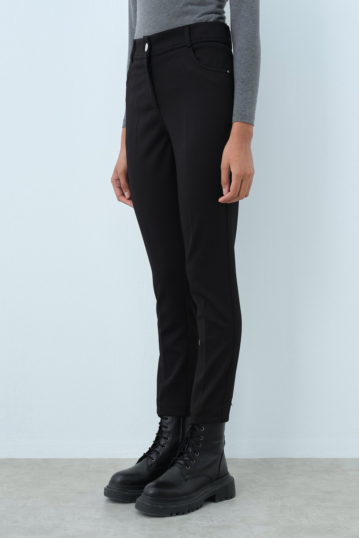 basic-dar-paca-pantolon-siyah-243152.jpg