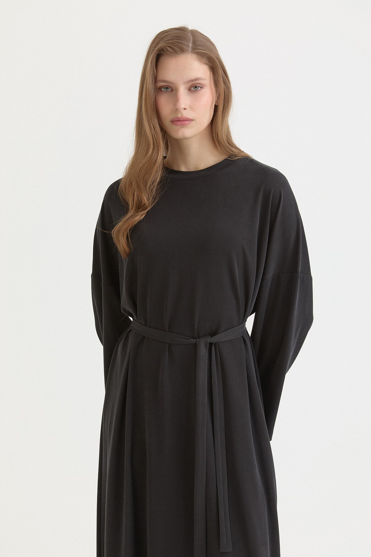 basic-kusakli-orme-elbise-siyah-263814.jpg