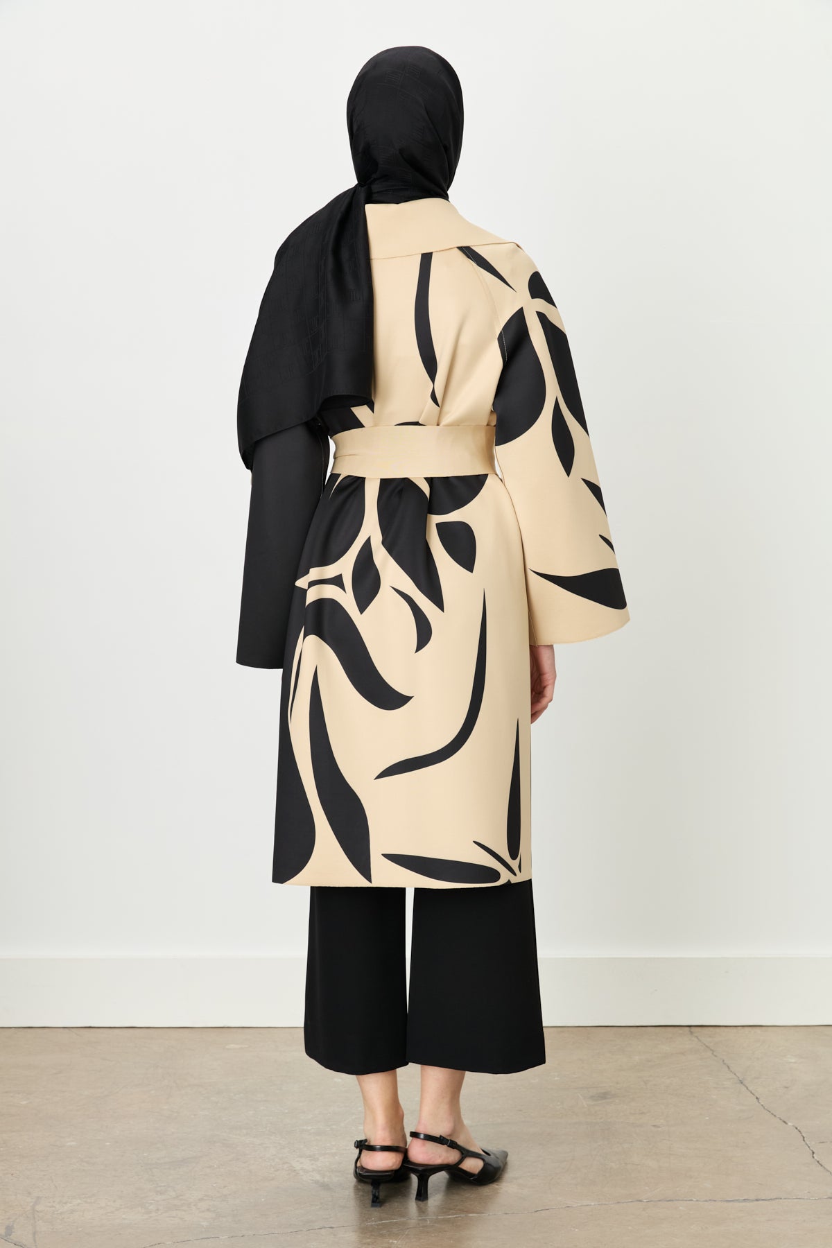 Printed Belted Scuba Kimono - Black