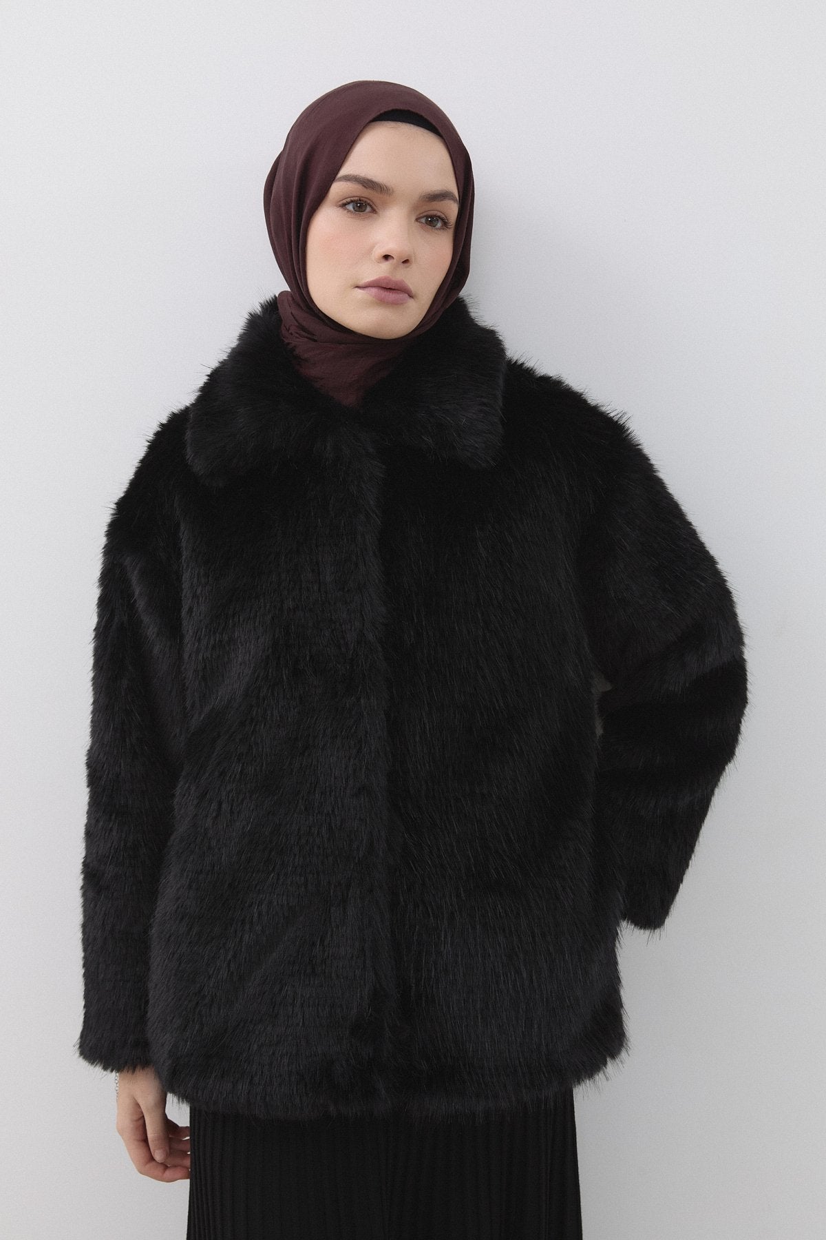 bebe-yaka-suni-kurk-kaban-siyah-261205.jpg