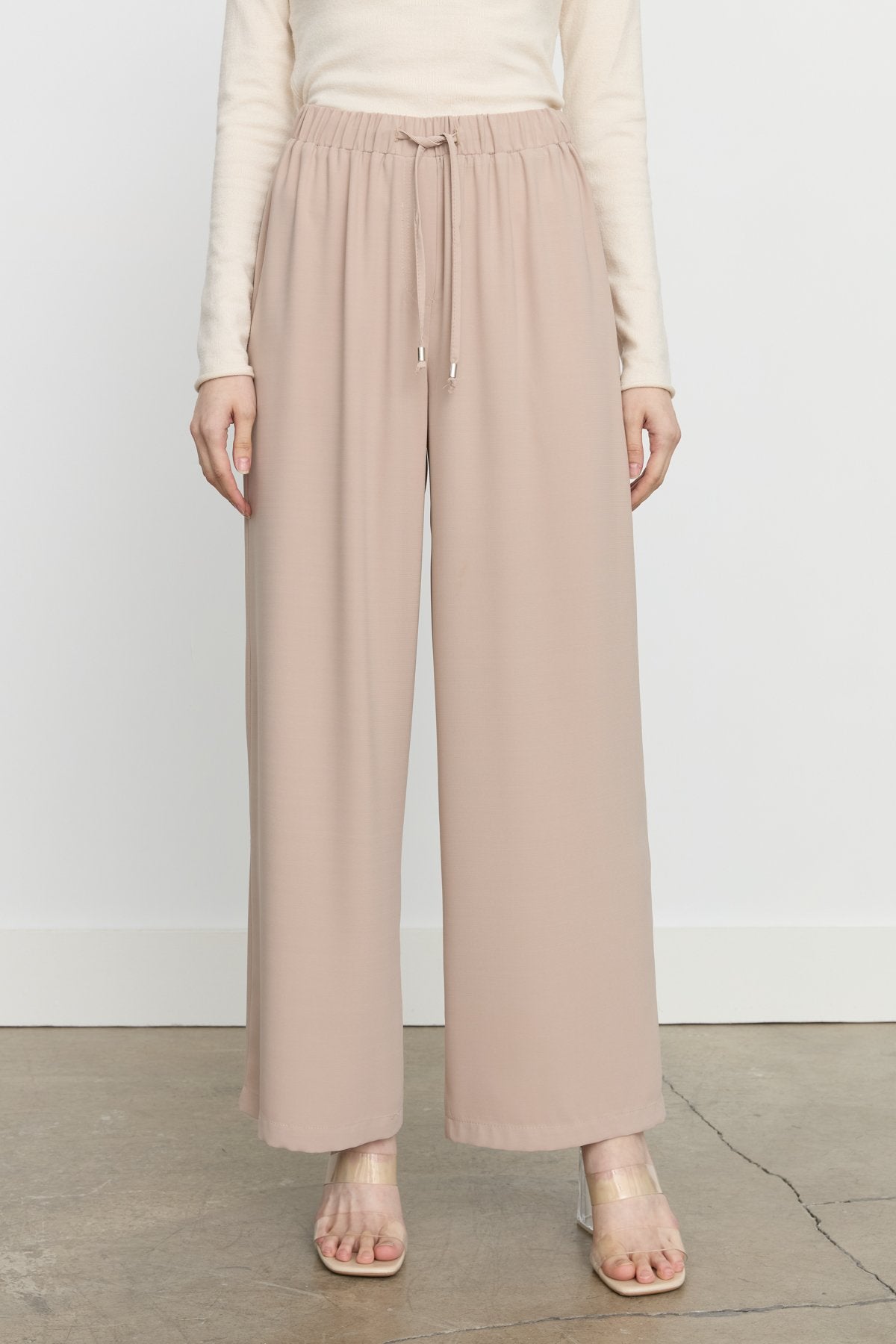 beli-bagcikli-bol-pantolon-bej-245370.jpg