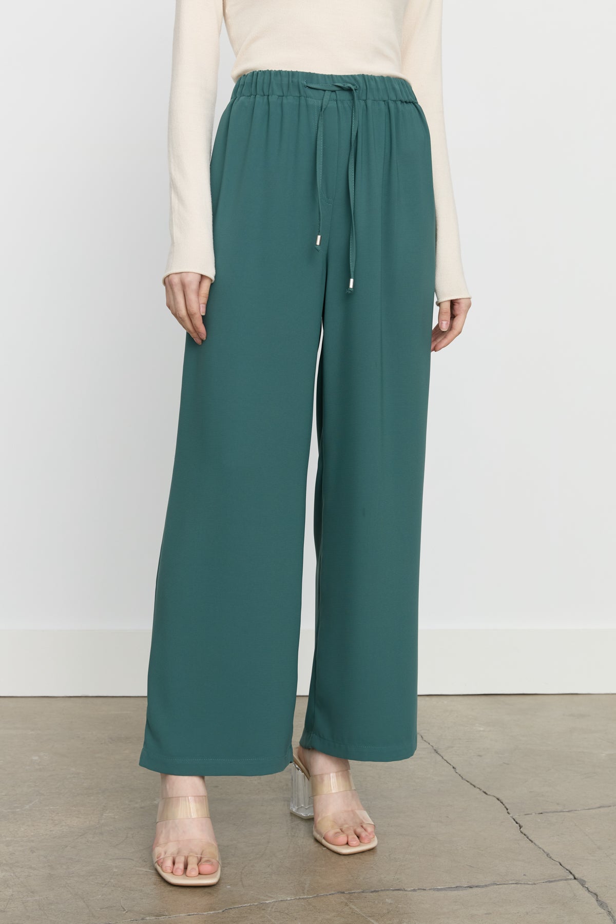 beli-bagcikli-bol-pantolon-yesil-245354.jpg