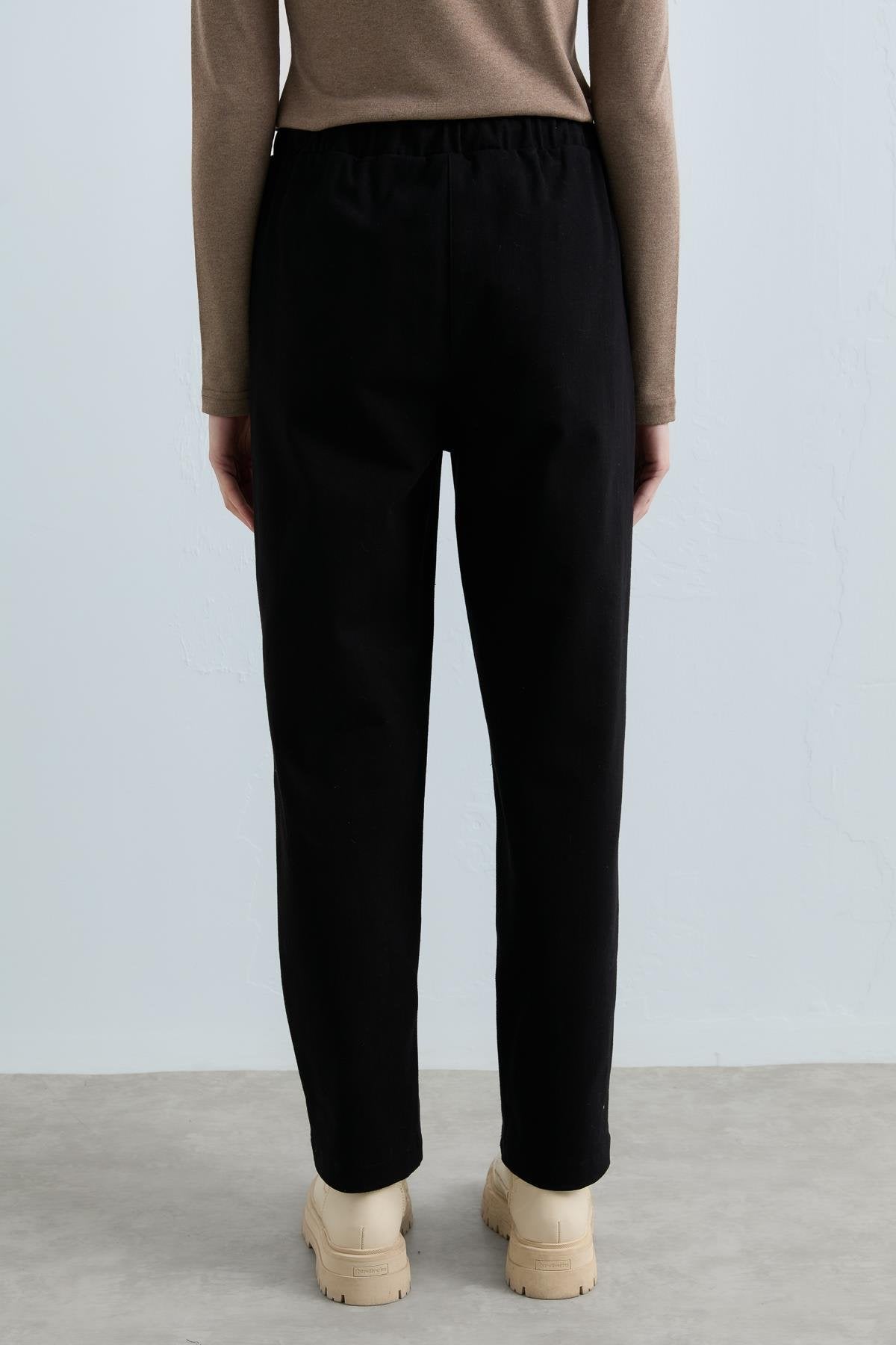 Beli Bağcıklı Gabardin Havuç Pantolon - Siyah