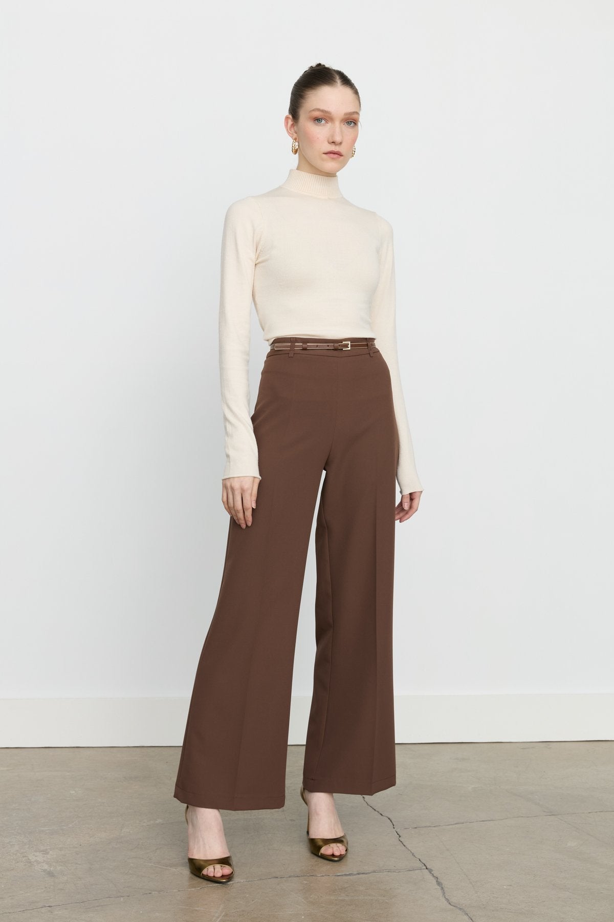 Slim Waist Belted Straight Leg Trousers - Brown