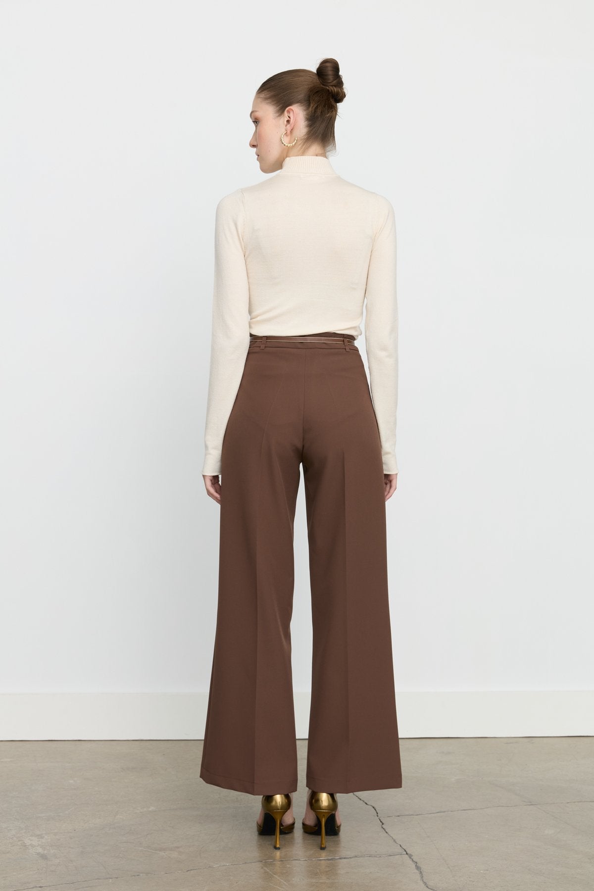 Slim Waist Belted Straight Leg Trousers - Brown
