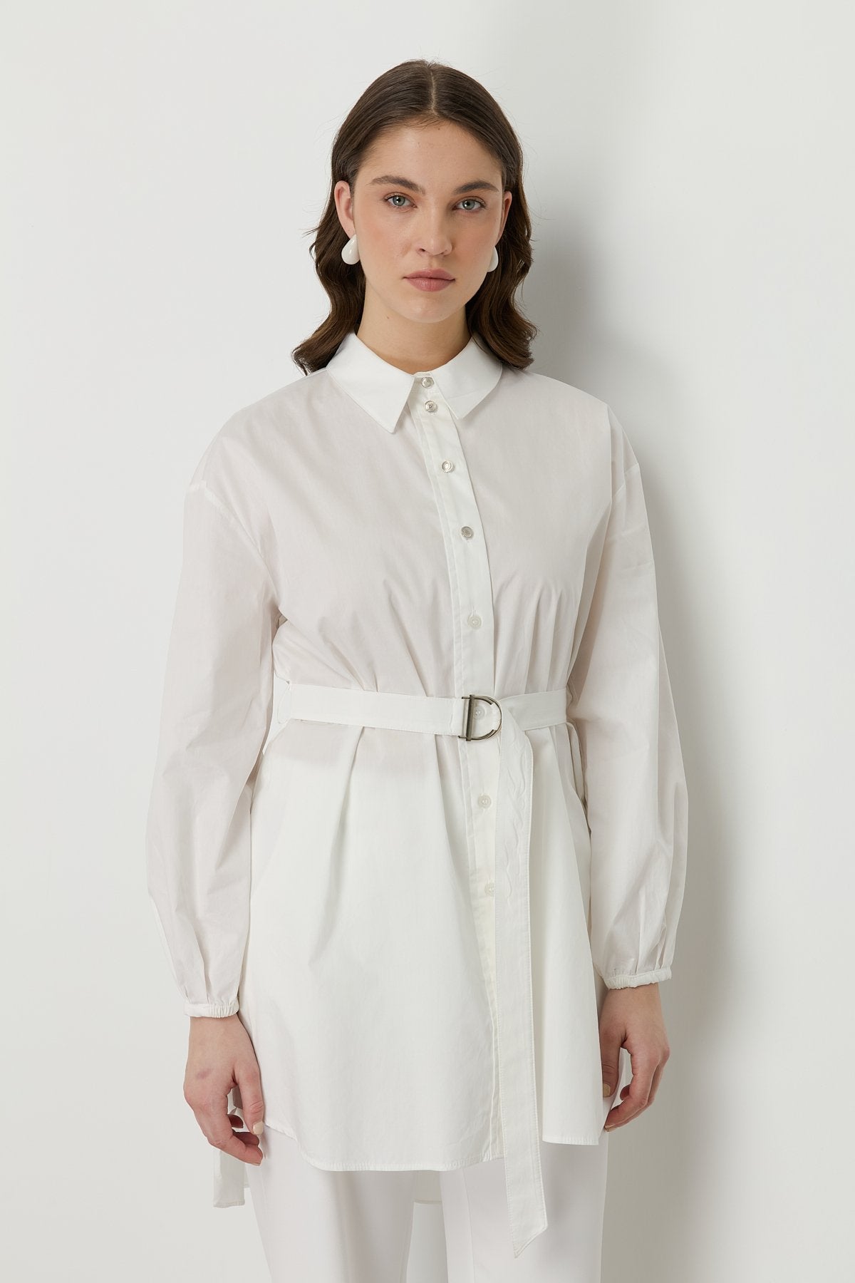 beli-kemerli-asimetrik-pamuk-tunik-beyaz-245330.jpg