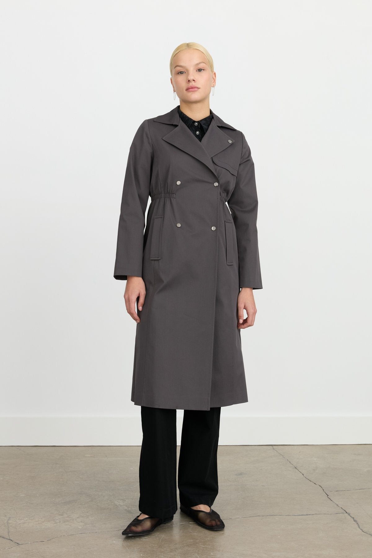 beli-lastik-detayli-metal-cit-citli-trenckot-fume-246941.jpg