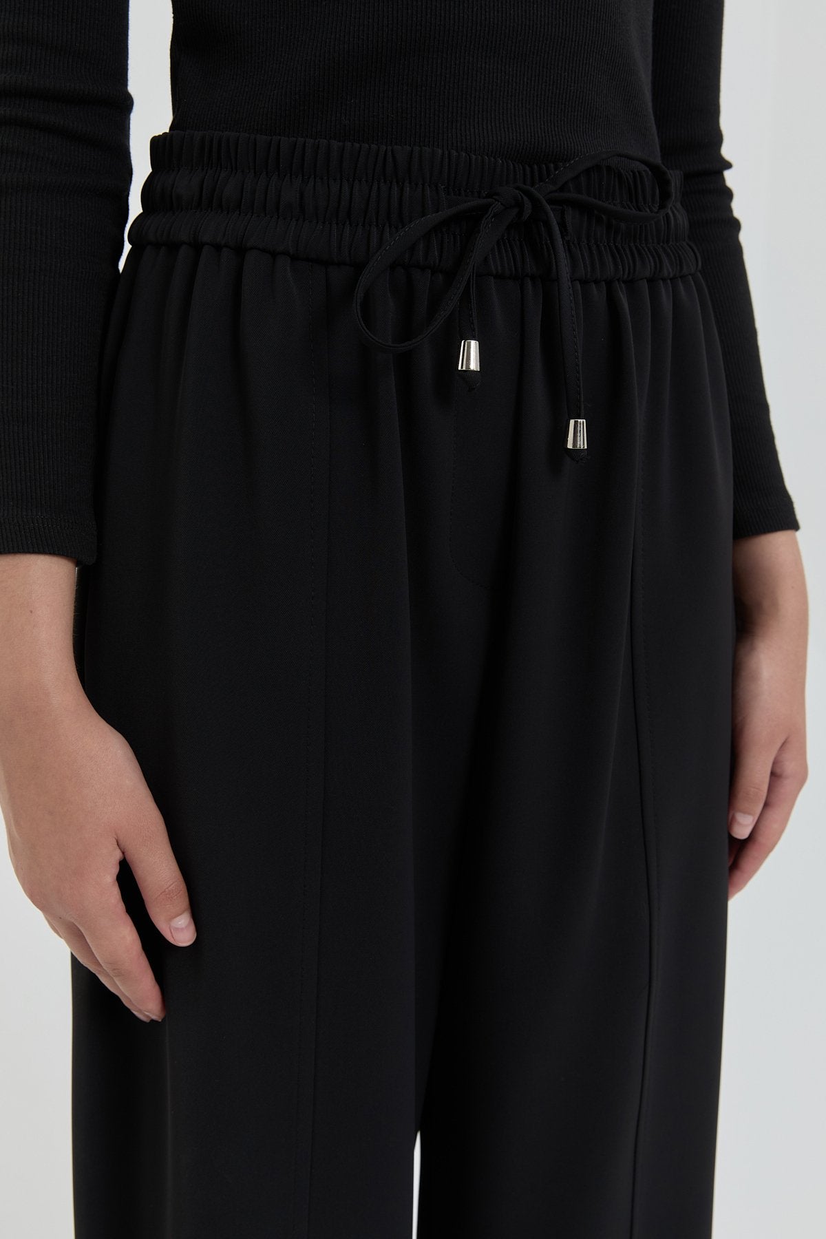 Beli Lastikli Bol Havuç Pantolon - Siyah