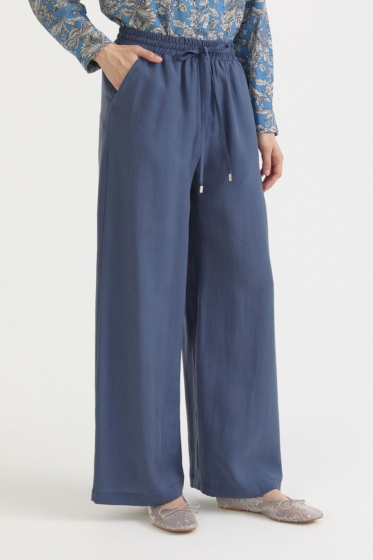 beli-lastikli-bol-paca-lyocell-pantolon-indigo-265809.jpg