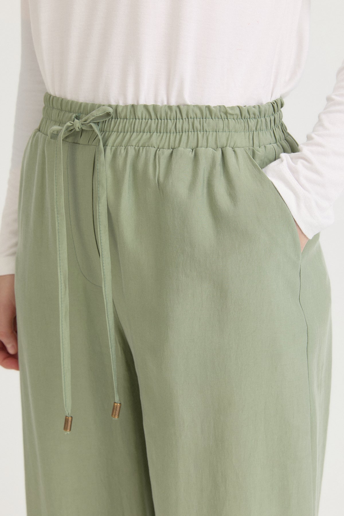 Beli Lastikli Bol Paça Lyocell Pantolon - Yeşil