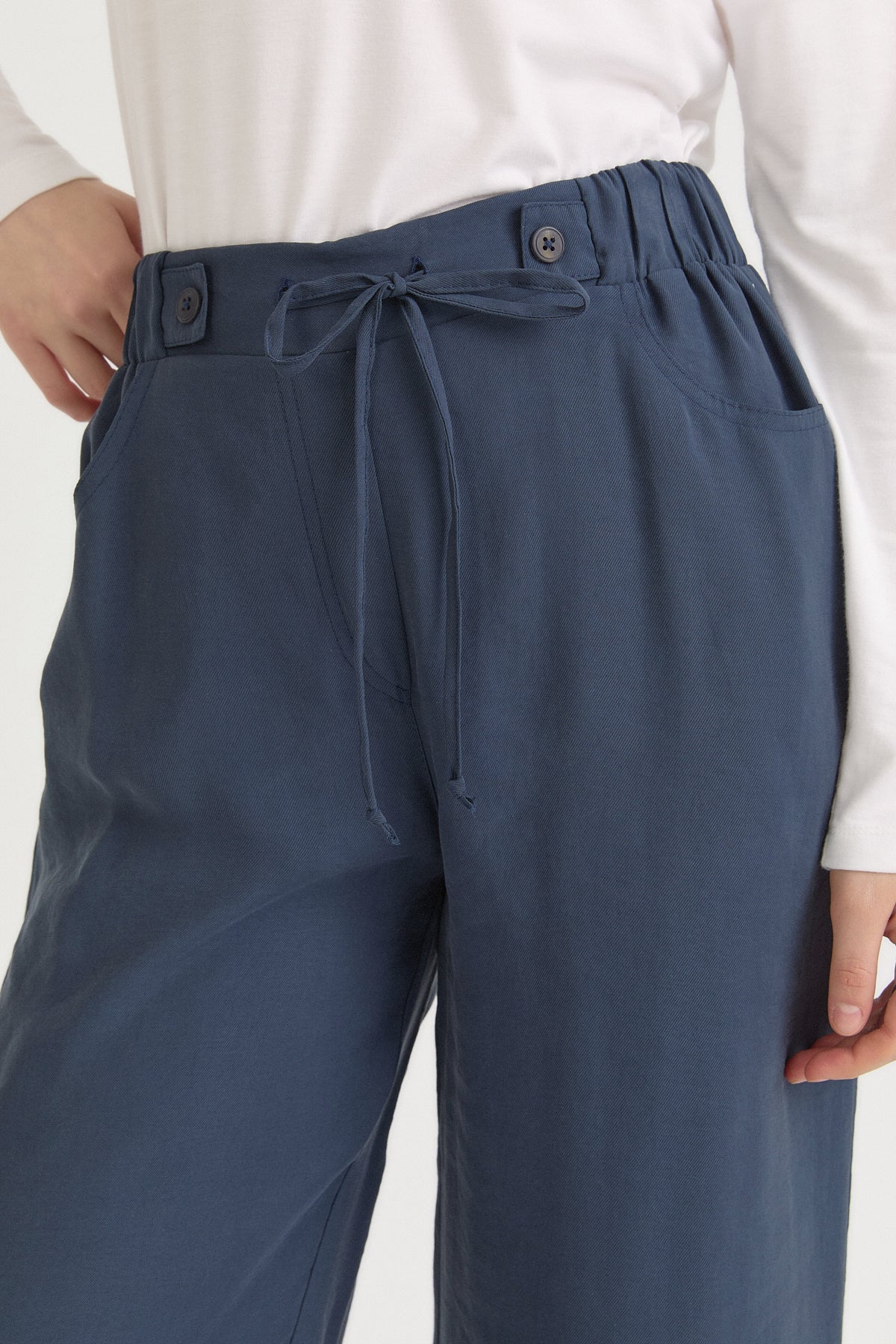 Beli Lastikli Bol Paça Modal Pantolon - Lacivert