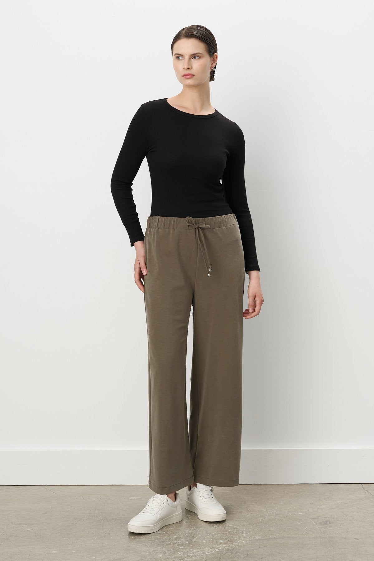 beli-lastikli-bol-paca-orme-pantolon-haki-250274.jpg