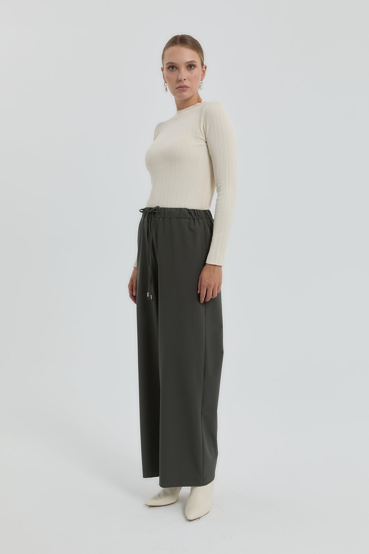 beli-lastikli-bol-paca-pantolon-haki-255922.jpg