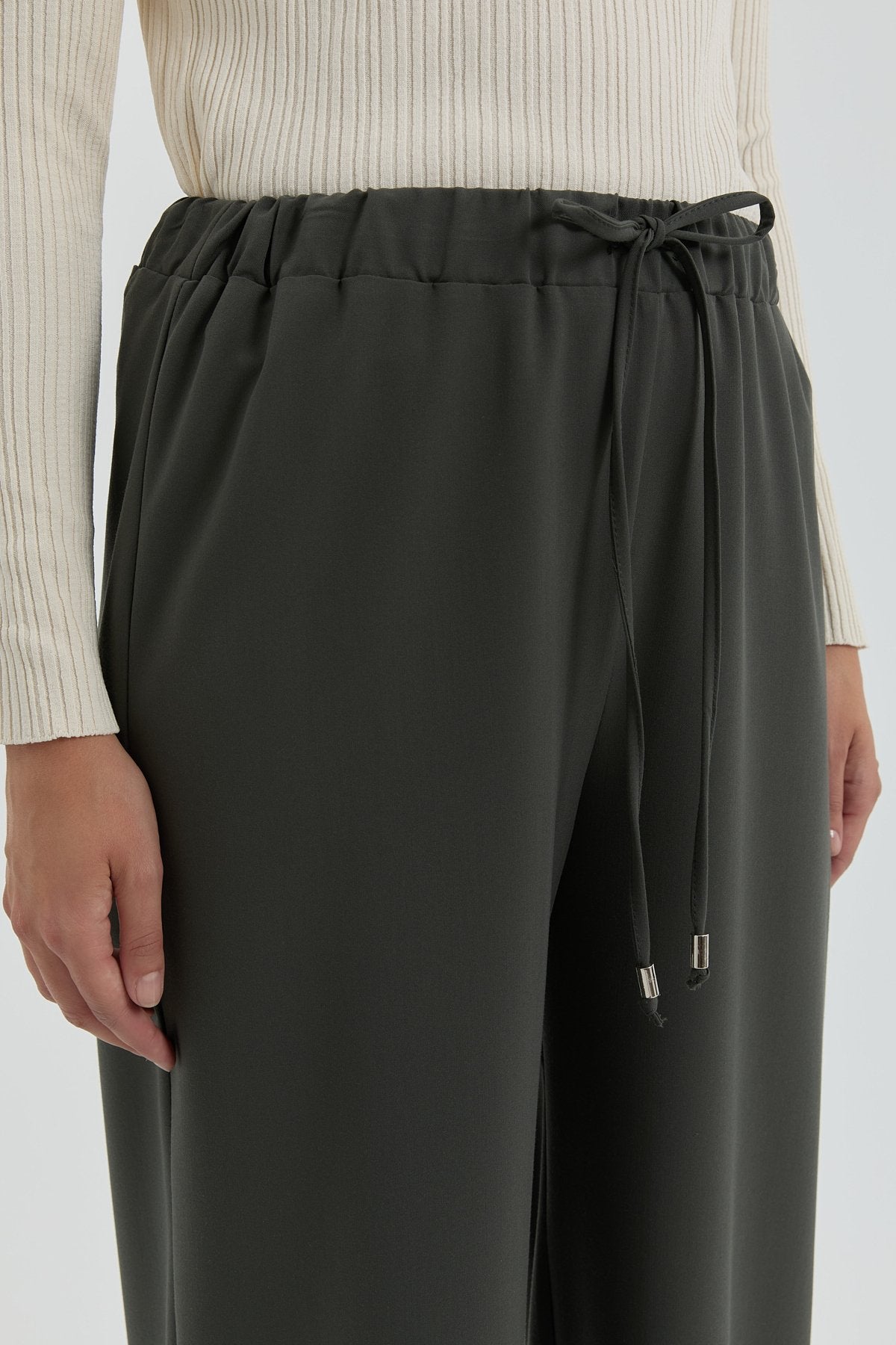 Beli Lastikli Bol Paça Pantolon - Haki