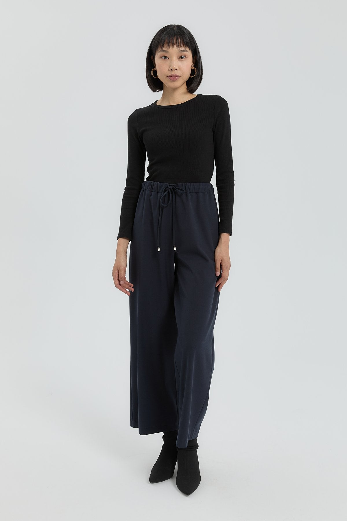 beli-lastikli-bol-paca-pantolon-lacivert-255929.jpg