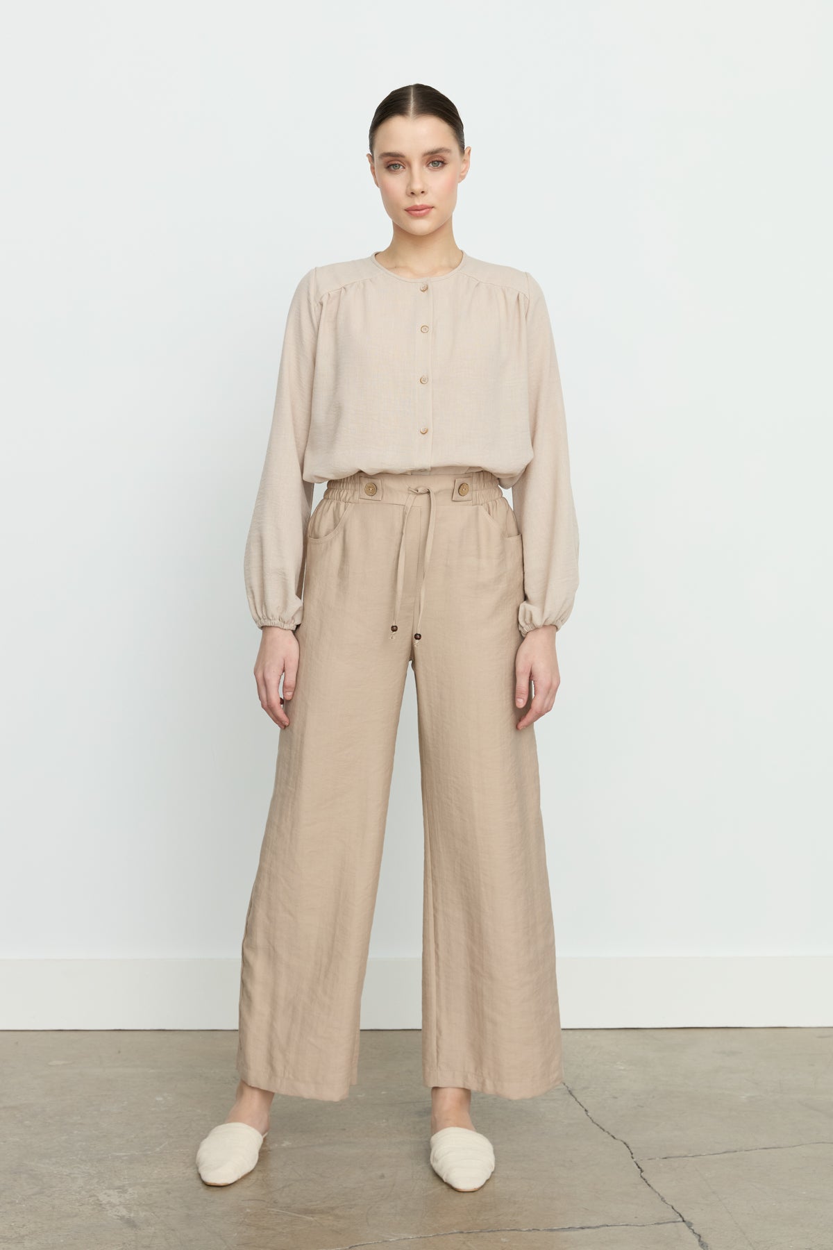 Beli Lastikli Bol Paça Tencel Pantolon - Kumsal
