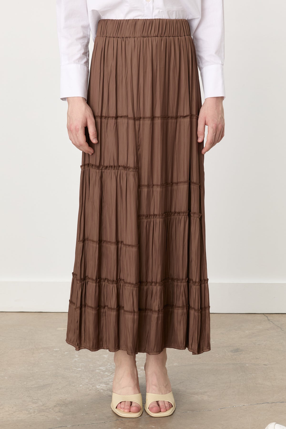 Elastic Waist Gypsy Crash Skirt - Brown