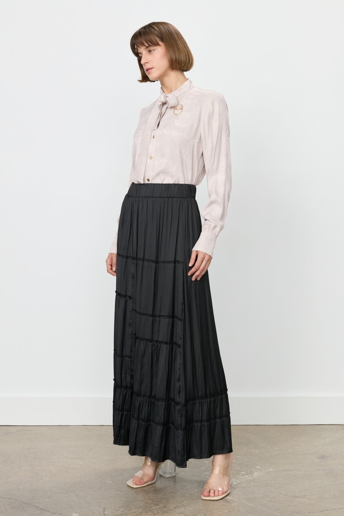 Elastic Waist Gypsy Crash Skirt - Black