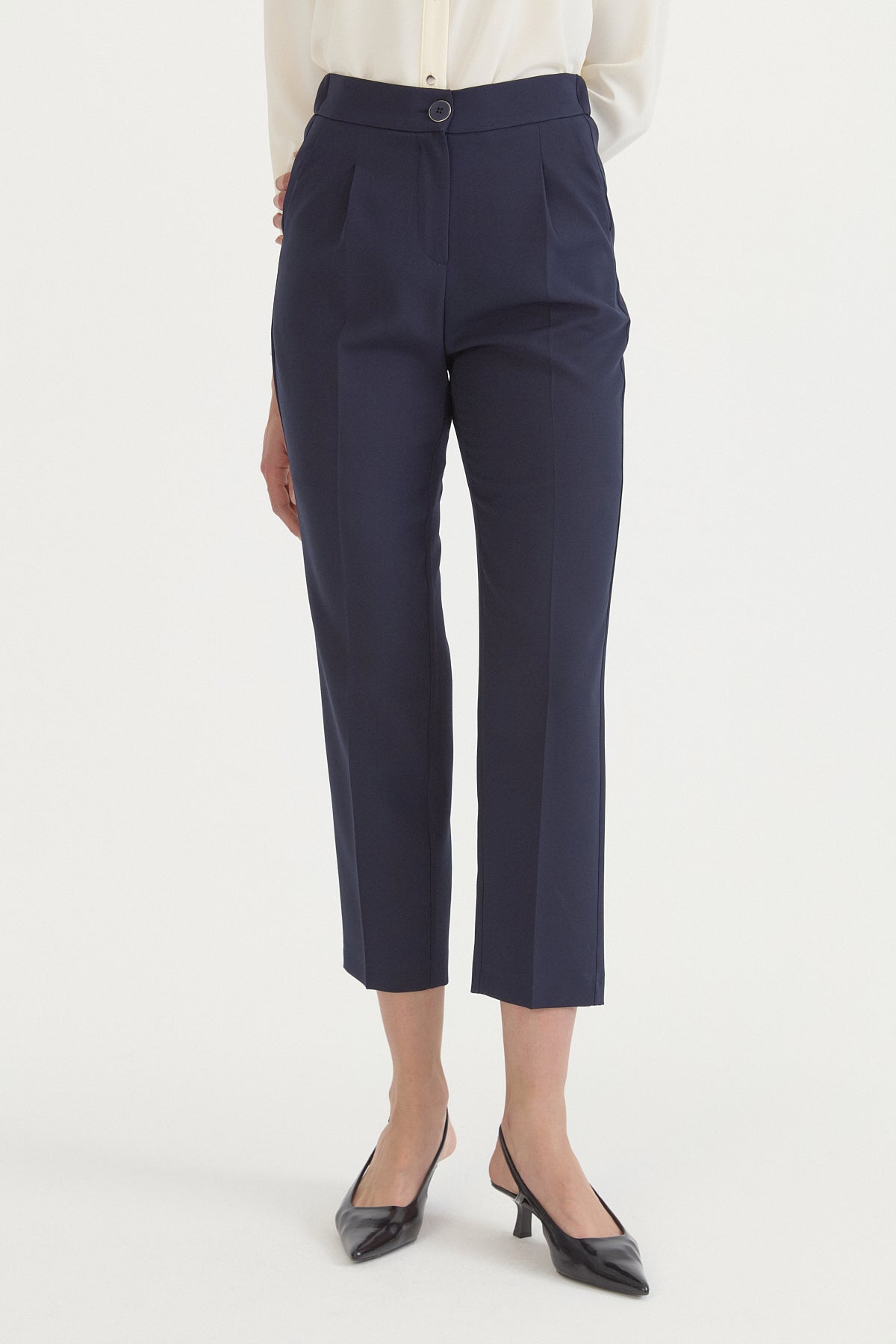 beli-lastikli-havuc-pantolon-lacivert-265540.jpg