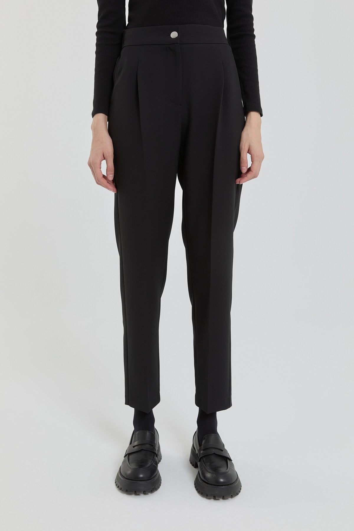 beli-lastikli-havuc-pantolon-siyah-258042.jpg