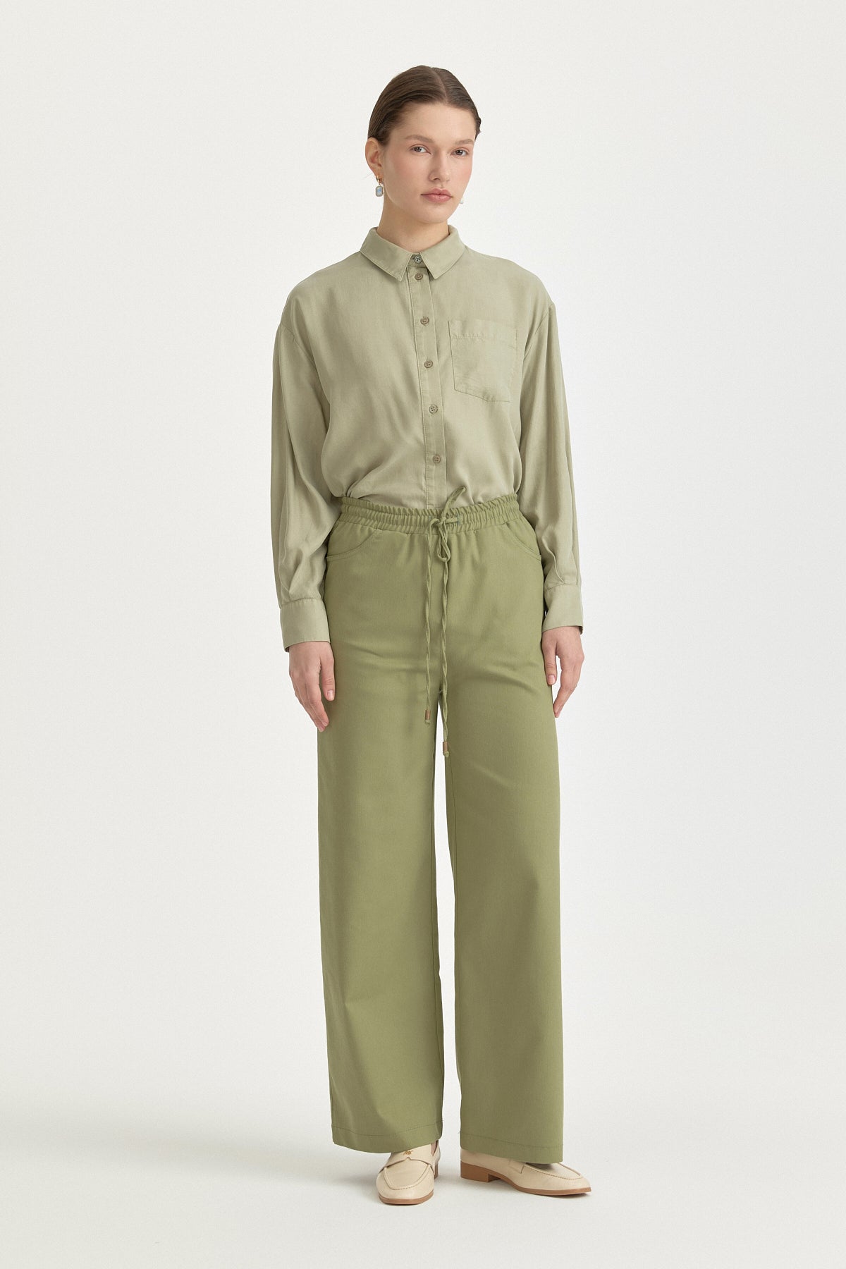 beli-lastikli-kanvas-bol-paca-pantolon-yesil-262093.jpg