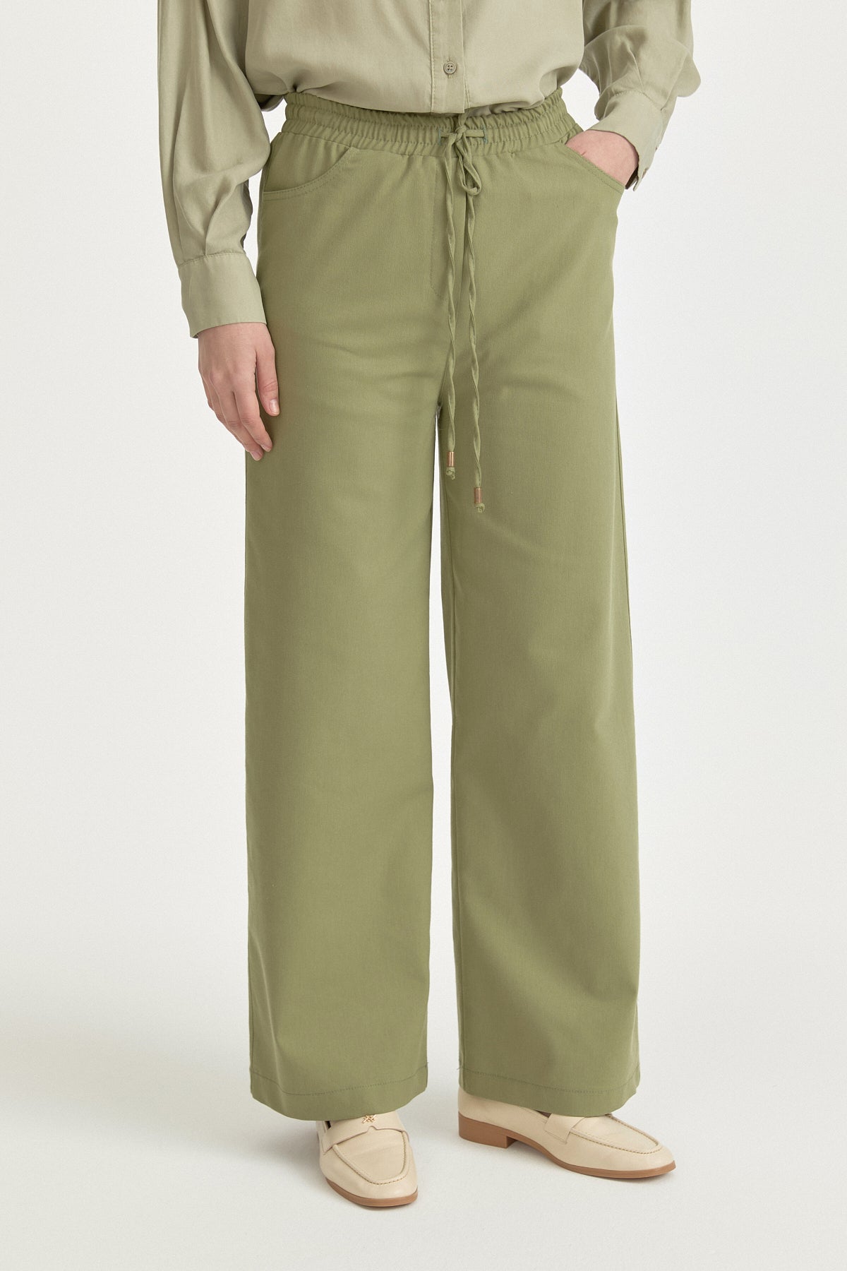 beli-lastikli-kanvas-bol-paca-pantolon-yesil-262094.jpg