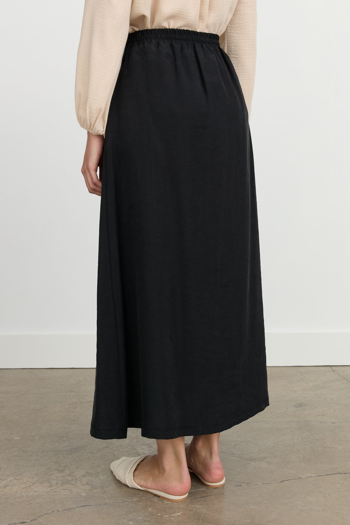 Elastic Waist Flared Tencel Skirt - Black