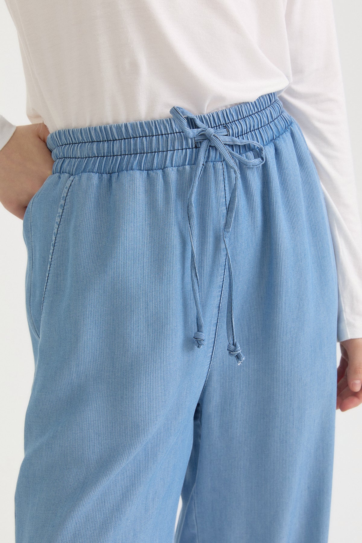 Elastic-Waist Lyocell Wide-Leg Trousers - Ice