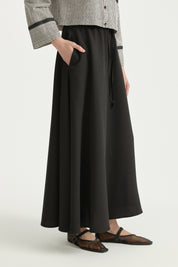 Elasticated Waist Lyocell Basic Skirt - Black