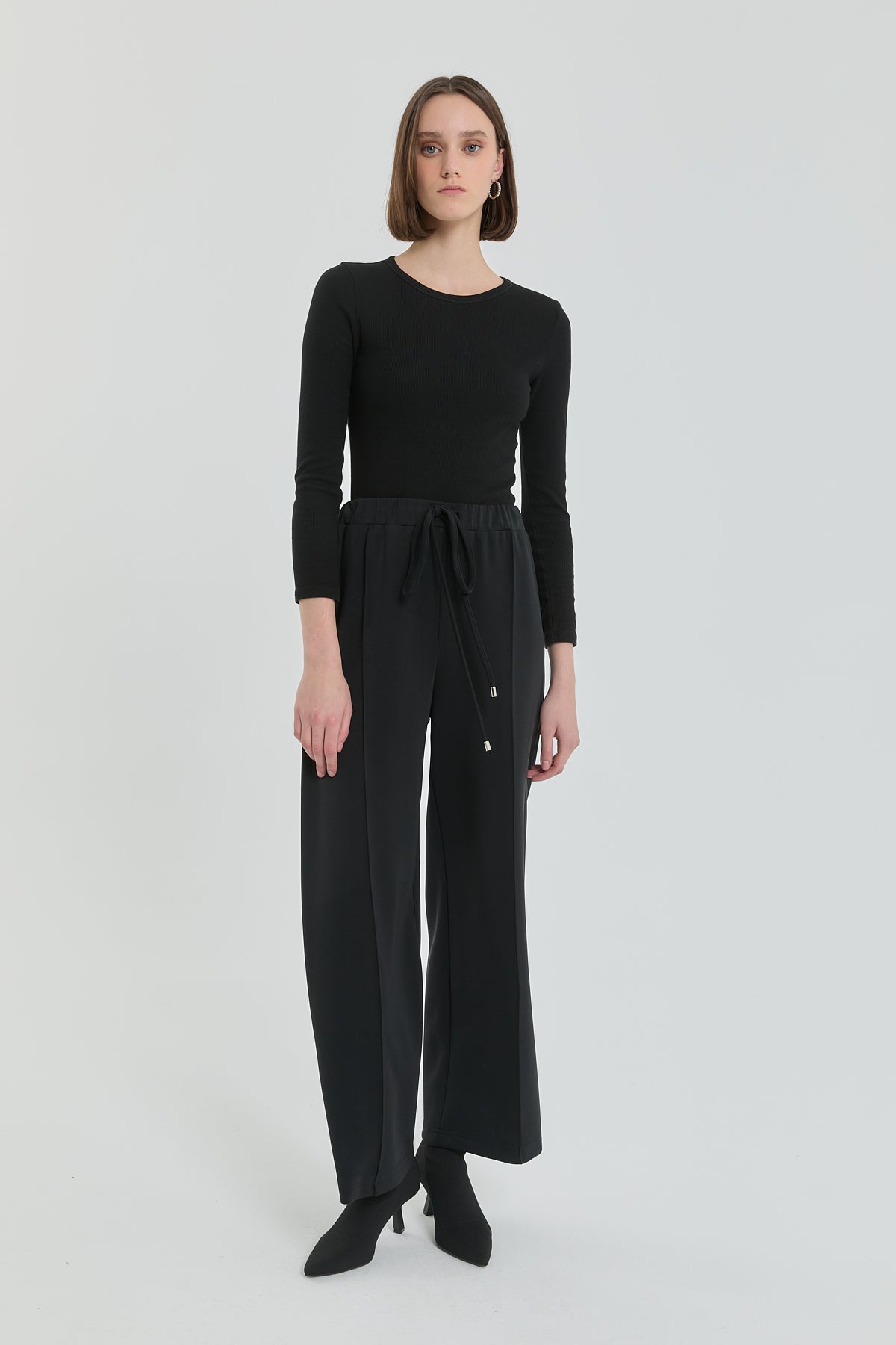 beli-lastikli-orme-bol-pantolon-siyah-258677.jpg
