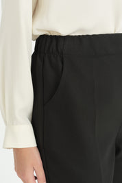 Beli Lastikli Rahat Formlu Pantolon - Siyah