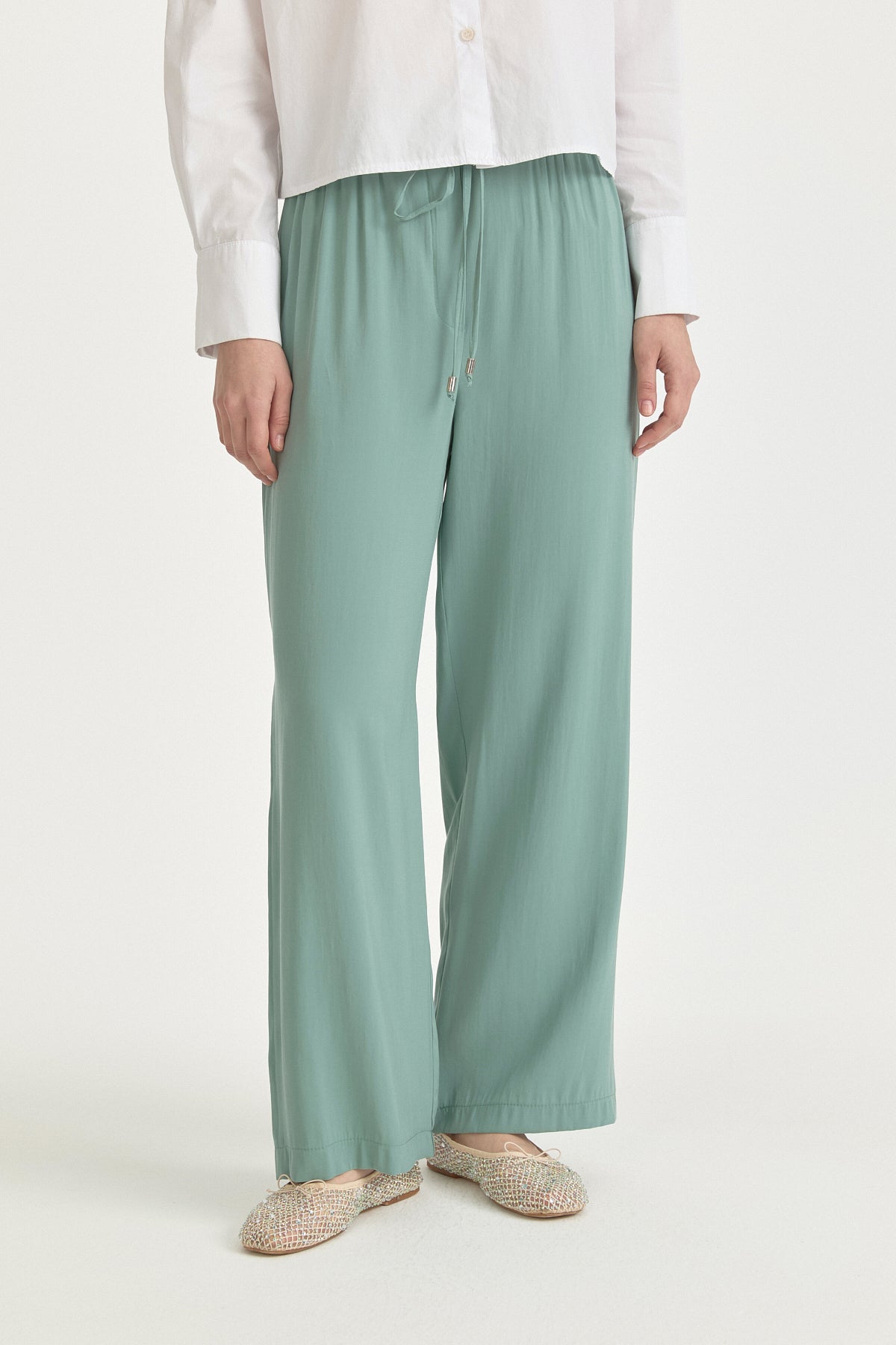 beli-lastikli-rahat-kalip-modal-pantolon-mint-263395.jpg