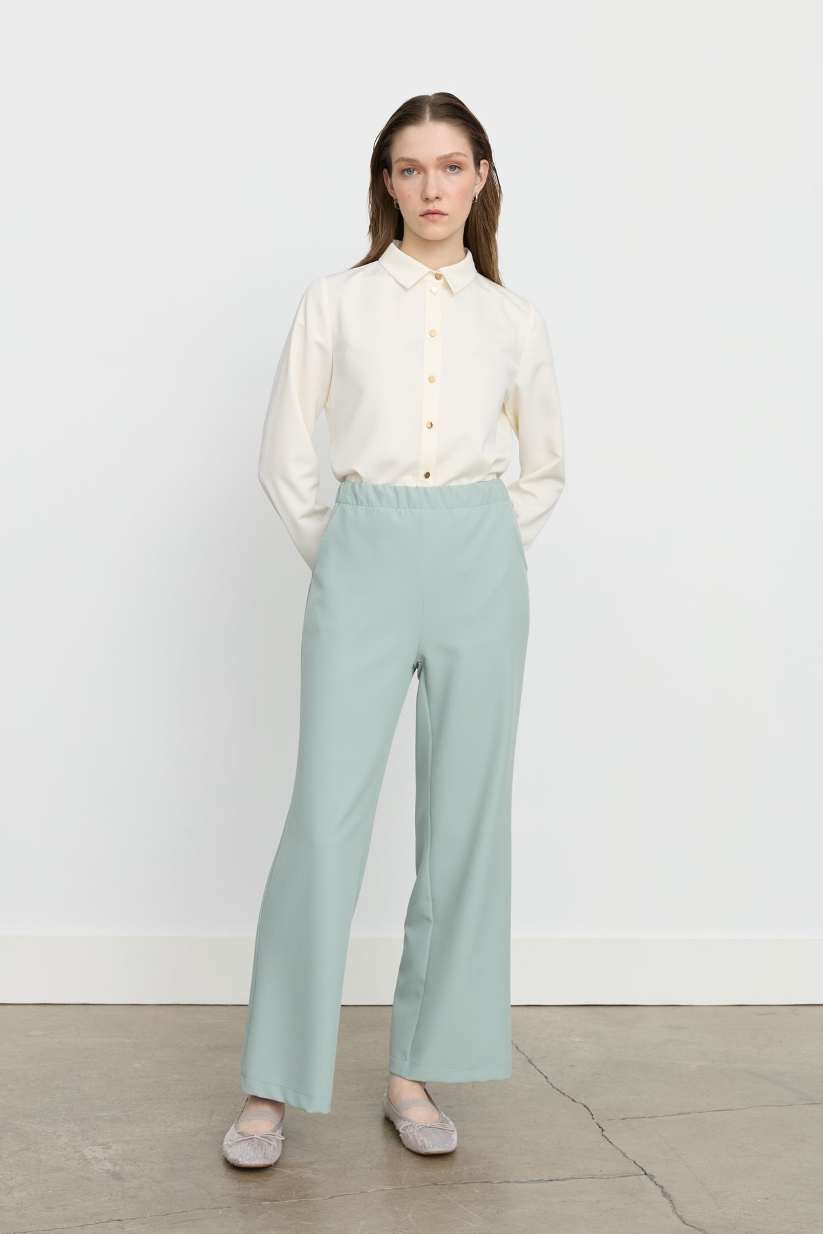 beli-lastikli-utu-izli-pantolon-aqua-244942.jpg
