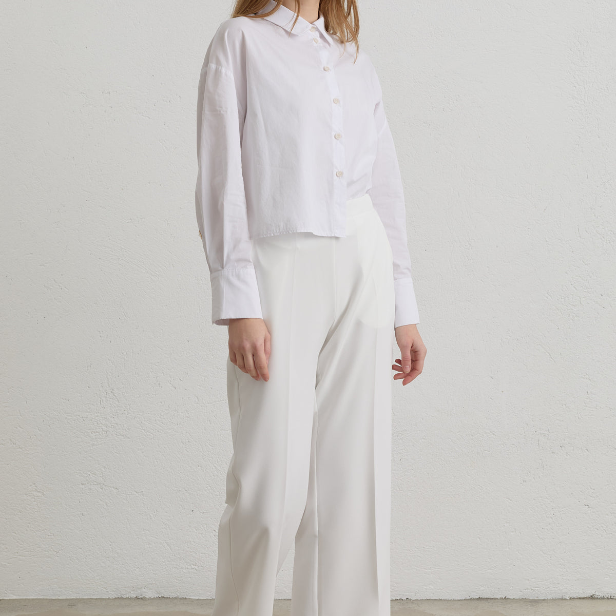 beli-lastikli-utu-izli-pantolon-ekru-271152_7273e59b-67b8-459d-ac05-cb48be2b100d.jpg